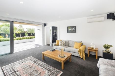 Photo of property in 12 Carnaby Close, St Albans, Christchurch, 8052