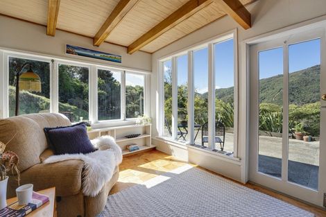 Photo of property in 5 Main Road, Havelock, 7100