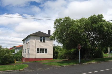 Photo of property in 11 Hobson Drive, Panmure, Auckland, 1072