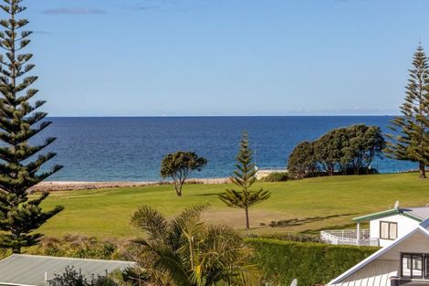 Photo of property in 109 Russell Bruce Place, Onemana, Whangamata, 3691