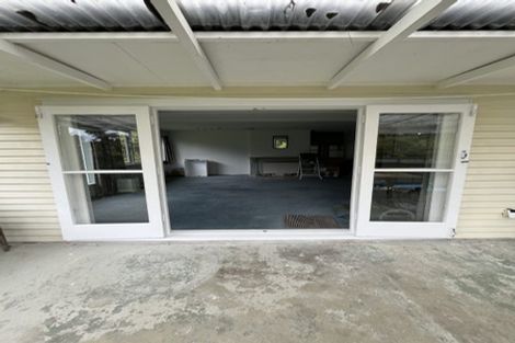 Photo of property in 1/195 Godley Road, Titirangi, Auckland, 0604