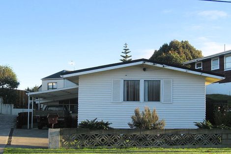 Photo of property in 7b Gray Avenue, Paraparaumu Beach, Paraparaumu, 5032