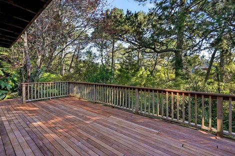 Photo of property in 1/11 Saddleback Rise, Murrays Bay, Auckland, 0630