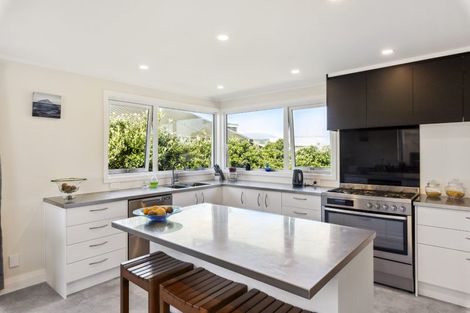 Photo of property in 7 Nuhaka Place, Paraparaumu Beach, Paraparaumu, 5032