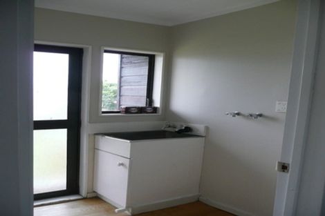 Photo of property in 96 Shifnal Drive, Randwick Park, Auckland, 2105