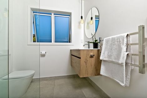 Photo of property in 34b Rawhiti Road, Manly, Whangaparaoa, 0930