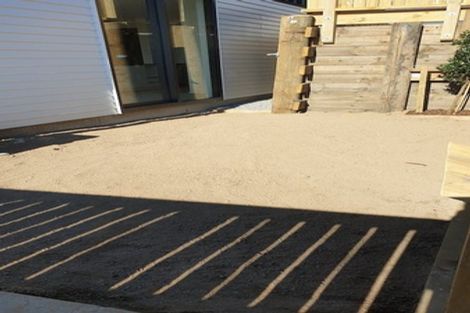 Photo of property in 15/62 Spenmoor Street, Newlands, Wellington, 6037