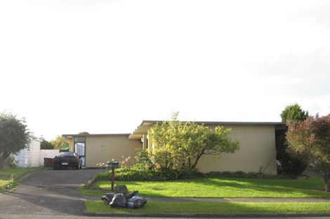 Photo of property in 80 Reeves Road, Pakuranga Heights, Auckland, 2010