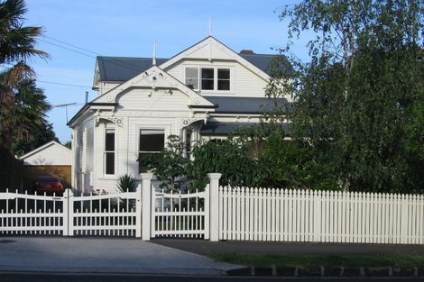 Photo of property in 16 Salisbury Street, Herne Bay, Auckland, 1011