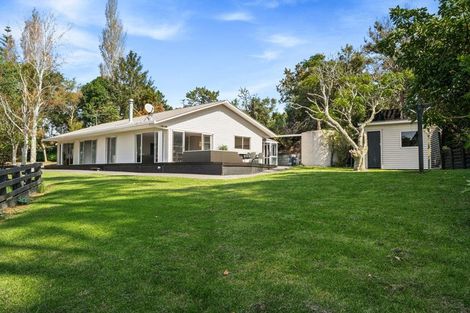 Photo of property in 165 Spur Road, Stillwater, Silverdale, 0993