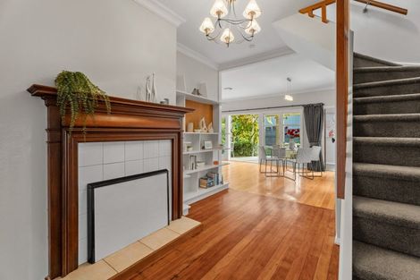 Photo of property in 76 Mount Smart Road, Onehunga, Auckland, 1061