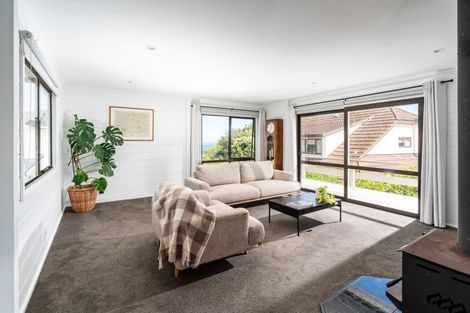 Photo of property in 82 Beacon Hill Road, Strathmore Park, Wellington, 6022