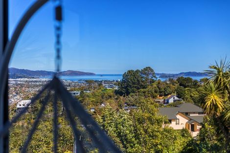 Photo of property in 13 Avonlea Grove, Belmont, Lower Hutt, 5010