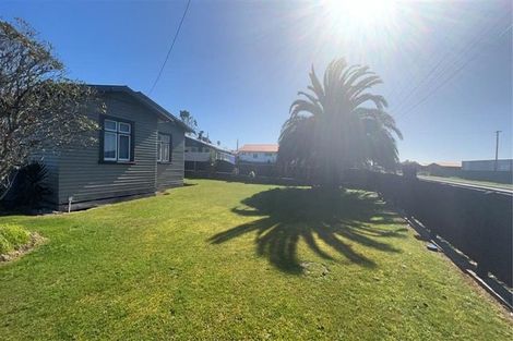 Photo of property in 6 Derby Street, Westport, 7825