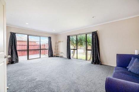 Photo of property in 44 Basra Drive, Henderson, Auckland, 0612