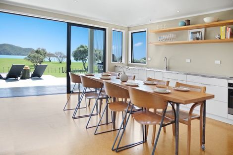 Photo of property in 759 Whangaruru North Road, Whangaruru, Russell, 0184