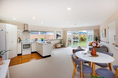 Photo of property in 42a Pinedale Parade, Milson, Palmerston North, 4414