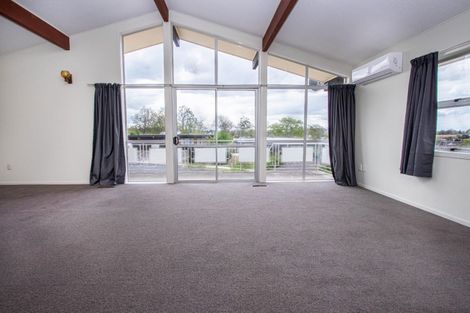 Photo of property in 25 Amanda Avenue, Dinsdale, Hamilton, 3204