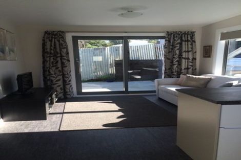 Photo of property in 3a Te Arawi Street, Takapuwahia, Porirua, 5022