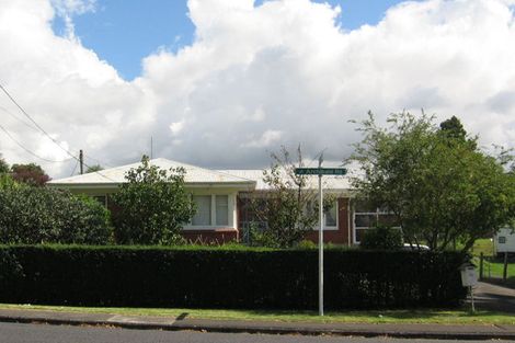 Photo of property in 110 Archibald Road, Kelston, Auckland, 0602