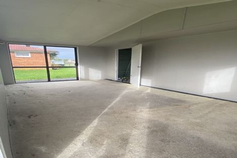 Photo of property in 24 Caravelle Close, Mangere, Auckland, 2022