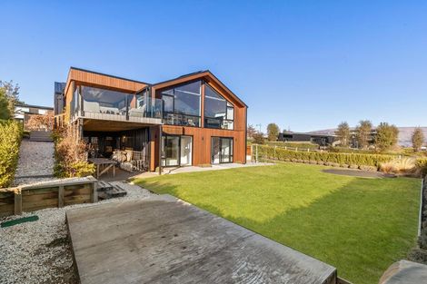 Photo of property in 23 Westview Road, Wanaka, 9305