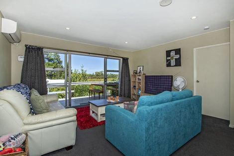 Photo of property in 39 Raumati Crescent, Onerahi, Whangarei, 0110