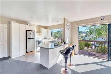 Photo of property in 11 Loughanure Place, Massey, Auckland, 0614