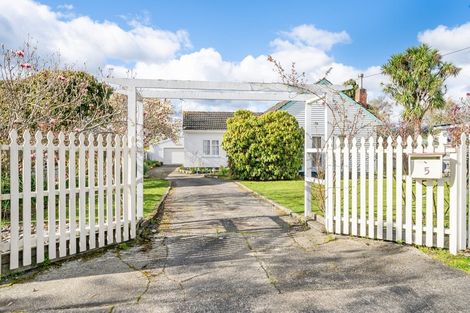 Photo of property in 5 Elizabeth Avenue, Heretaunga, Upper Hutt, 5018