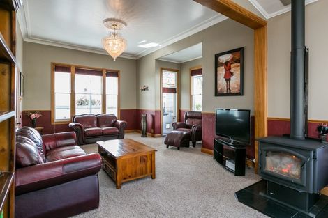 Photo of property in 24 Seapoint Road, Bluff Hill, Napier, 4110