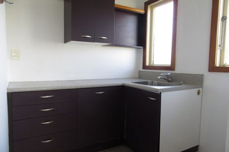 Photo of property in 302 Riccarton Road, Upper Riccarton, Christchurch, 8041