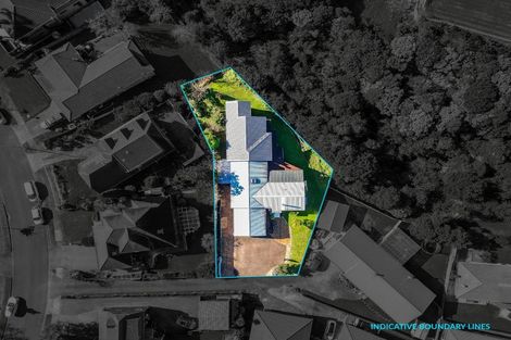 Photo of property in 12 Channing Crescent, Botany Downs, Auckland, 2010