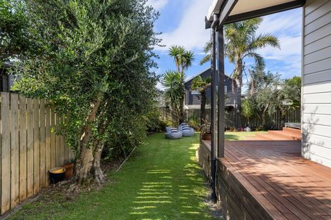 Photo of property in 202 Beverley Terrace, Whangamata, 3620