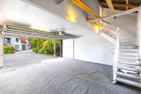 Photo of property in 23 Denholm Road, Hospital Hill, Napier, 4110