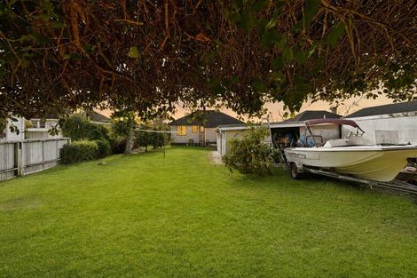 Photo of property in 6 Sare Crescent, Fairfield, Hamilton, 3214