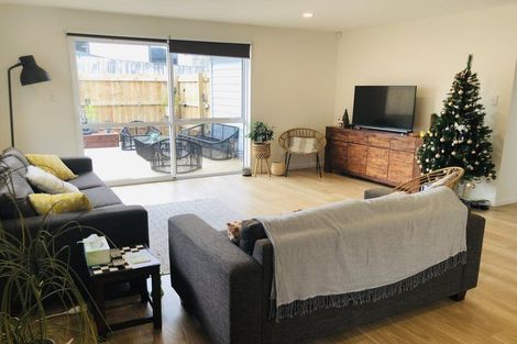 Photo of property in 31 Devonshire Road, Unsworth Heights, Auckland, 0632