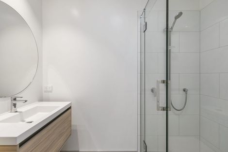 Photo of property in 127-127a Gowing Drive, Meadowbank, Auckland, 1072