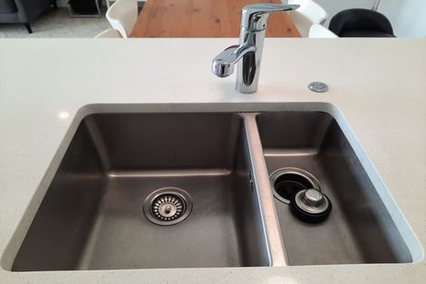 Photo of property in Apollo Apartments, 201/46 Rosedale Road, Rosedale, Auckland, 0632