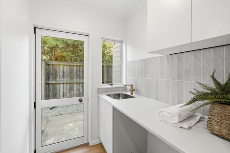Photo of property in 139 Memorial Avenue, Burnside, Christchurch, 8053