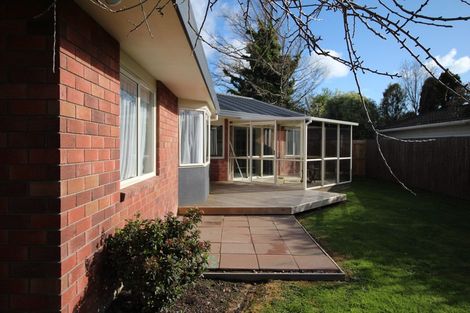 Photo of property in 9a Stewart Crescent, Hokowhitu, Palmerston North, 4410