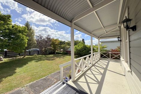 Photo of property in 12 Grant Street, Dannevirke, 4930