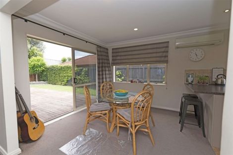 Photo of property in 70 Ruze Vida Drive, Massey, Auckland, 0614