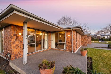 Photo of property in 6 Woodhurst Drive, Casebrook, Christchurch, 8051