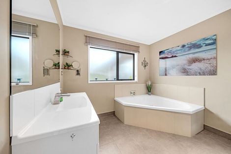 Photo of property in 314 Razorback Road, Pokeno, 2472