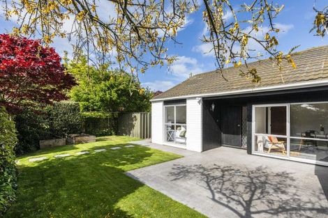 Photo of property in 2/34 Greers Road, Burnside, Christchurch, 8041