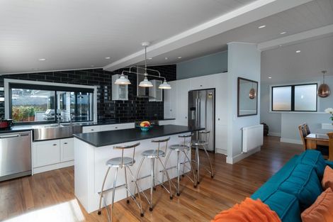 Photo of property in 14 Hinerau Grove, Waipahihi, Taupo, 3330