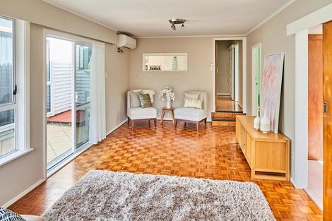 Photo of property in 18 Wyndrum Avenue, Waterloo, Lower Hutt, 5011