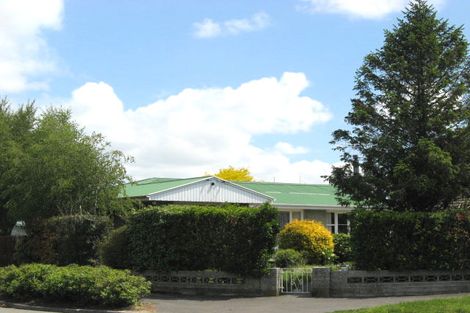 Photo of property in 37 Cranbrook Avenue, Burnside, Christchurch, 8053