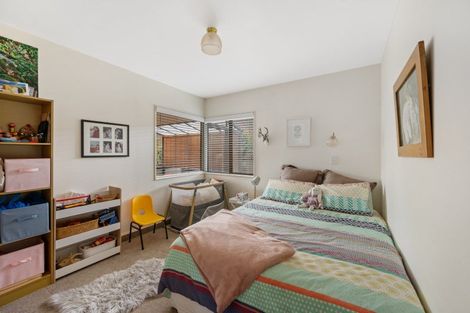 Photo of property in 2 Webb Place, Taradale, Napier, 4112