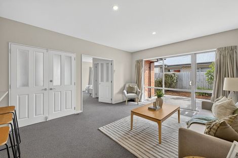 Photo of property in 15 Saint Peters Close, Woolston, Christchurch, 8062